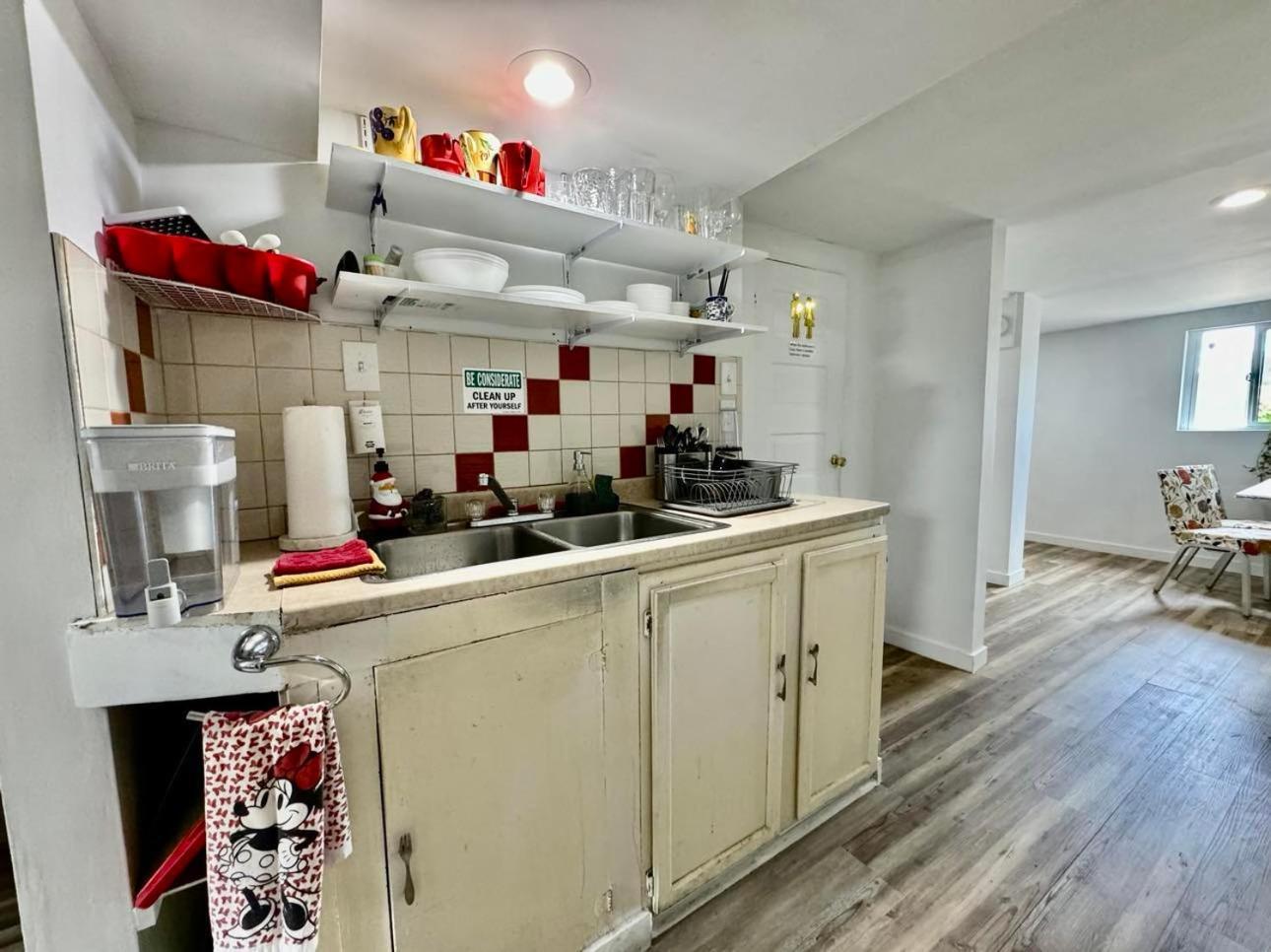 Tiny Private Room On The 1St Floor With Shared Bathroom Near Seatac Airport And Downtown Seattle Eksteriør bilde